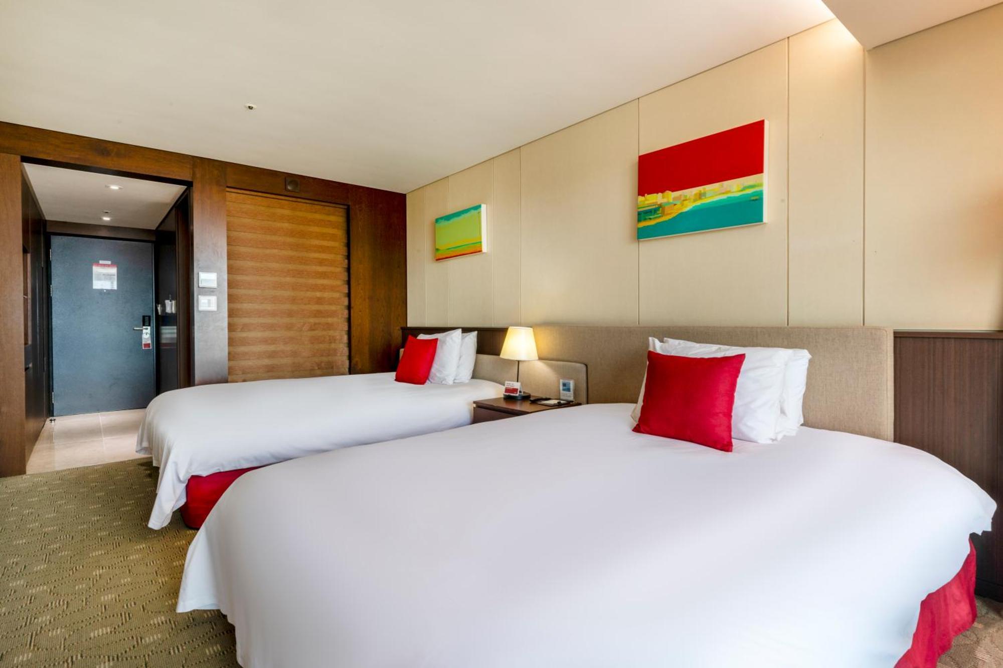 Ramada By Wyndham Jeju Hamdeok Otel Dış mekan fotoğraf