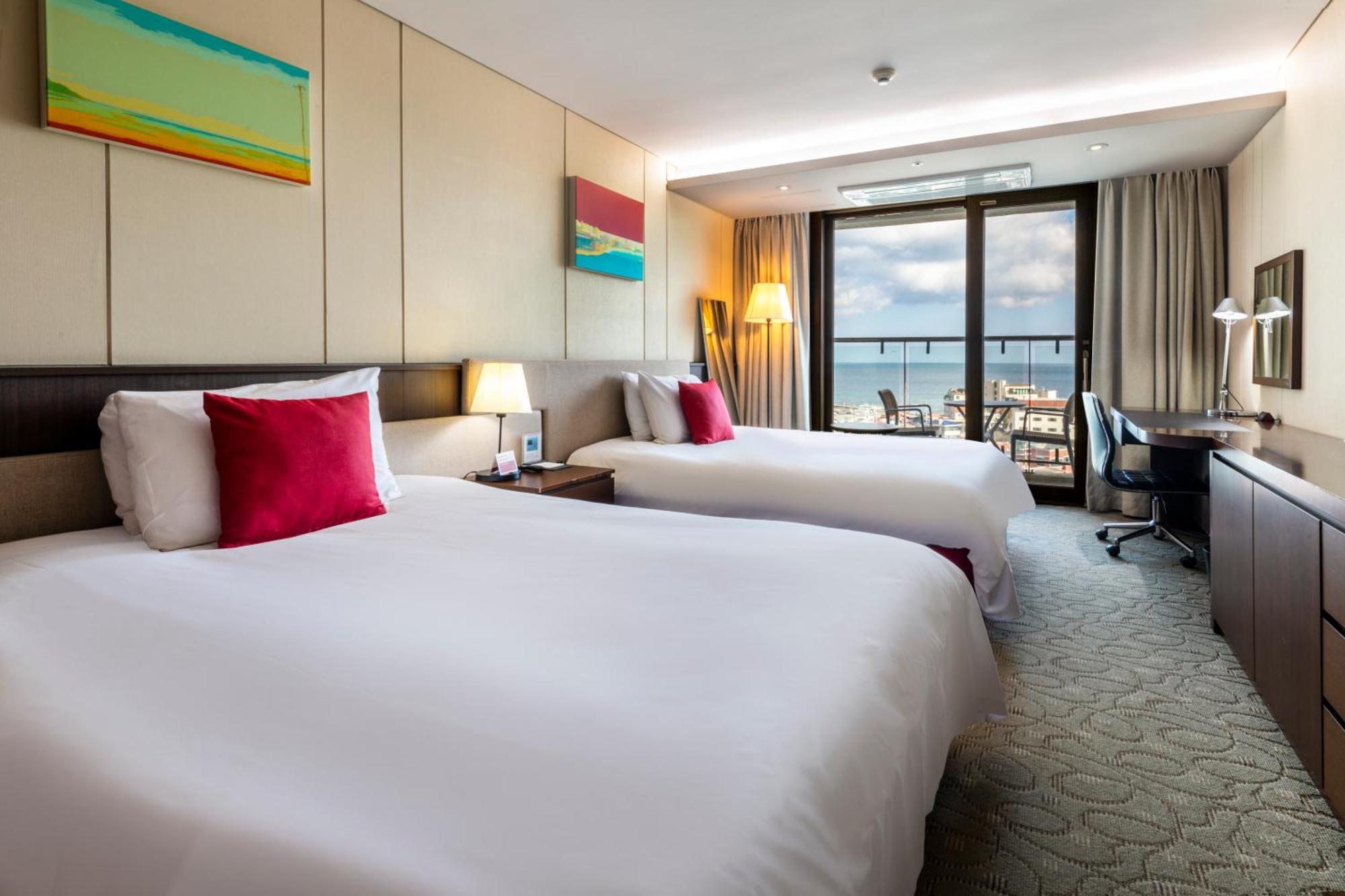 Ramada By Wyndham Jeju Hamdeok Otel Dış mekan fotoğraf