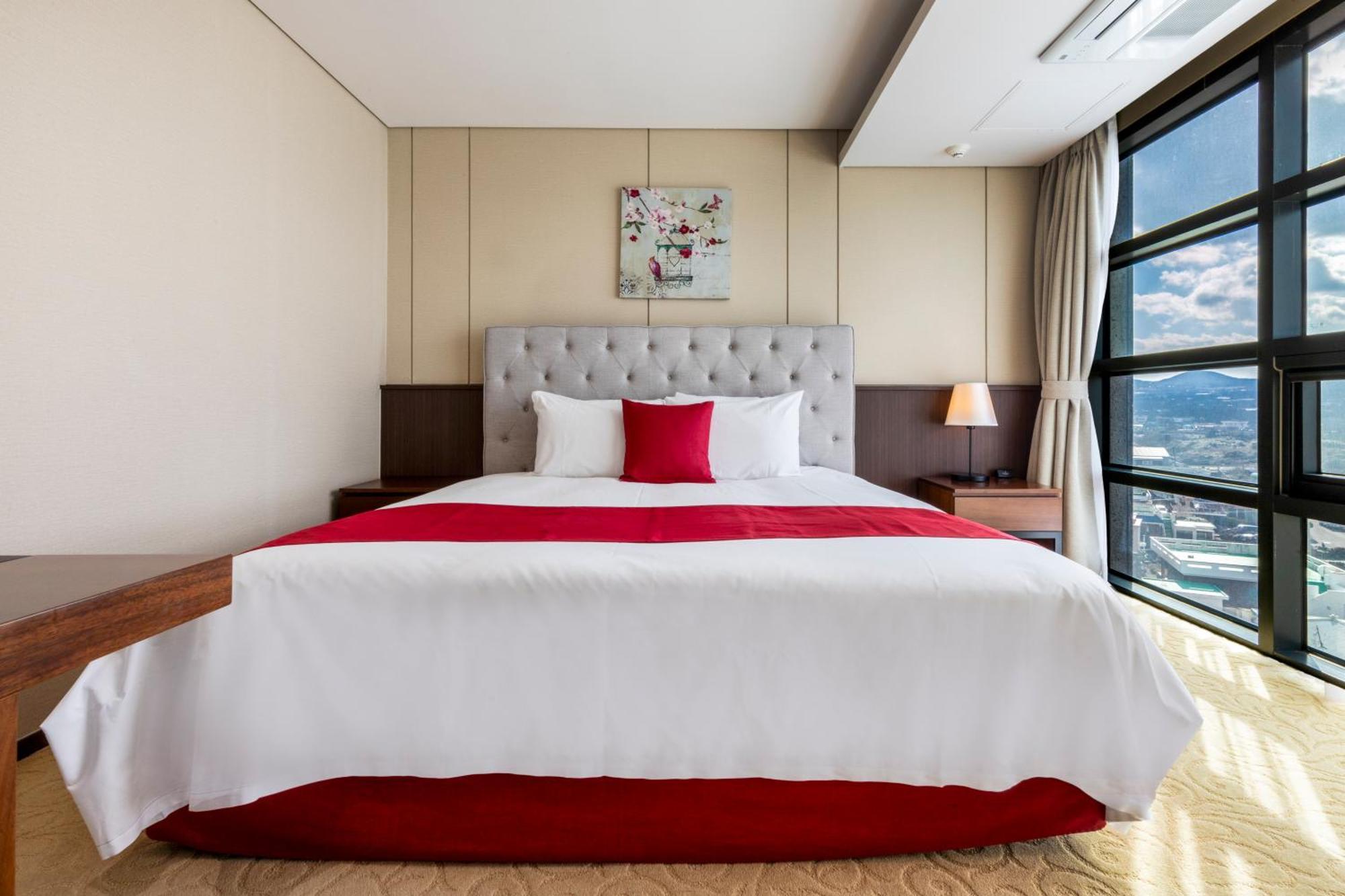 Ramada By Wyndham Jeju Hamdeok Otel Dış mekan fotoğraf