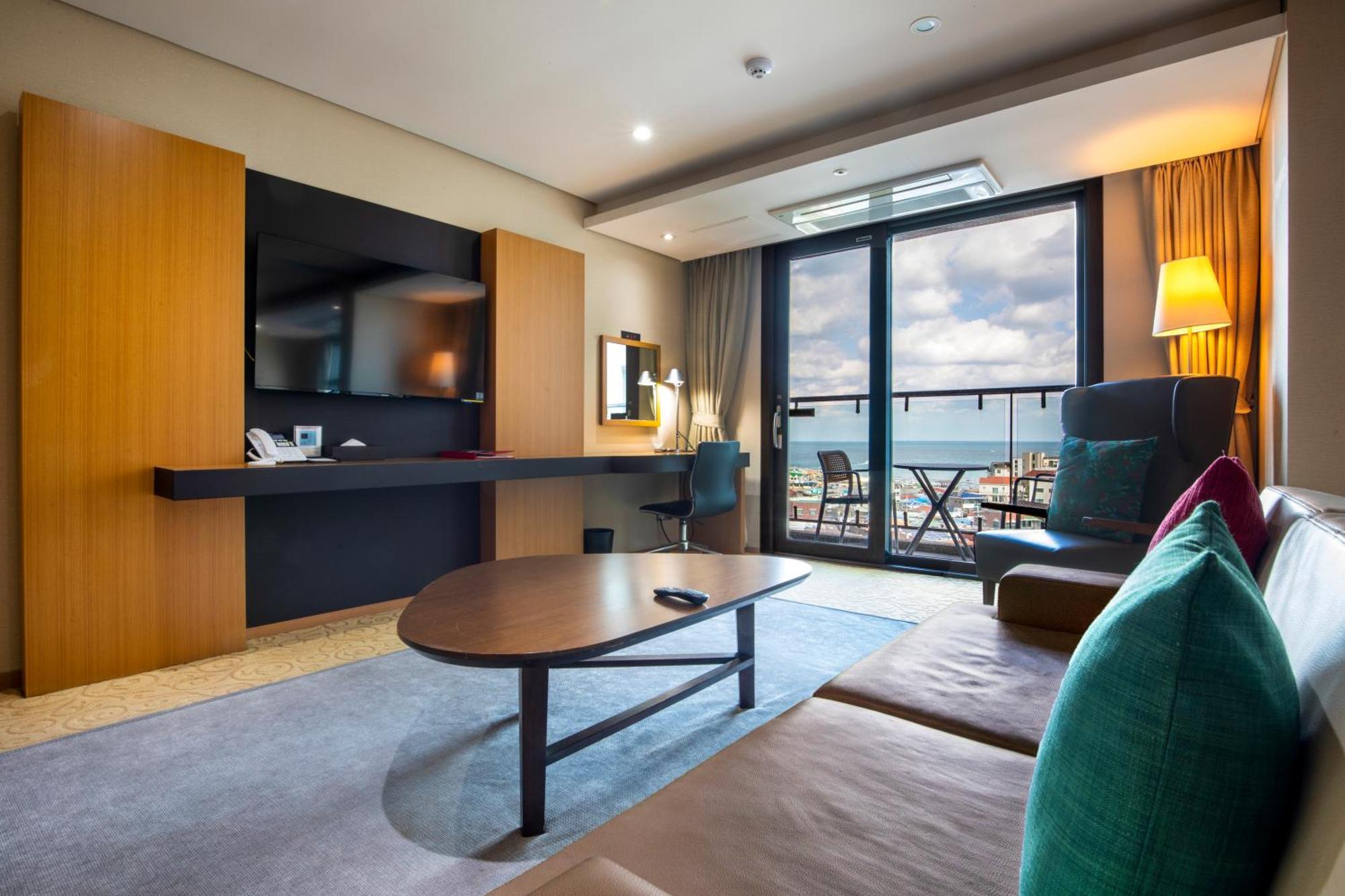 Ramada By Wyndham Jeju Hamdeok Otel Dış mekan fotoğraf