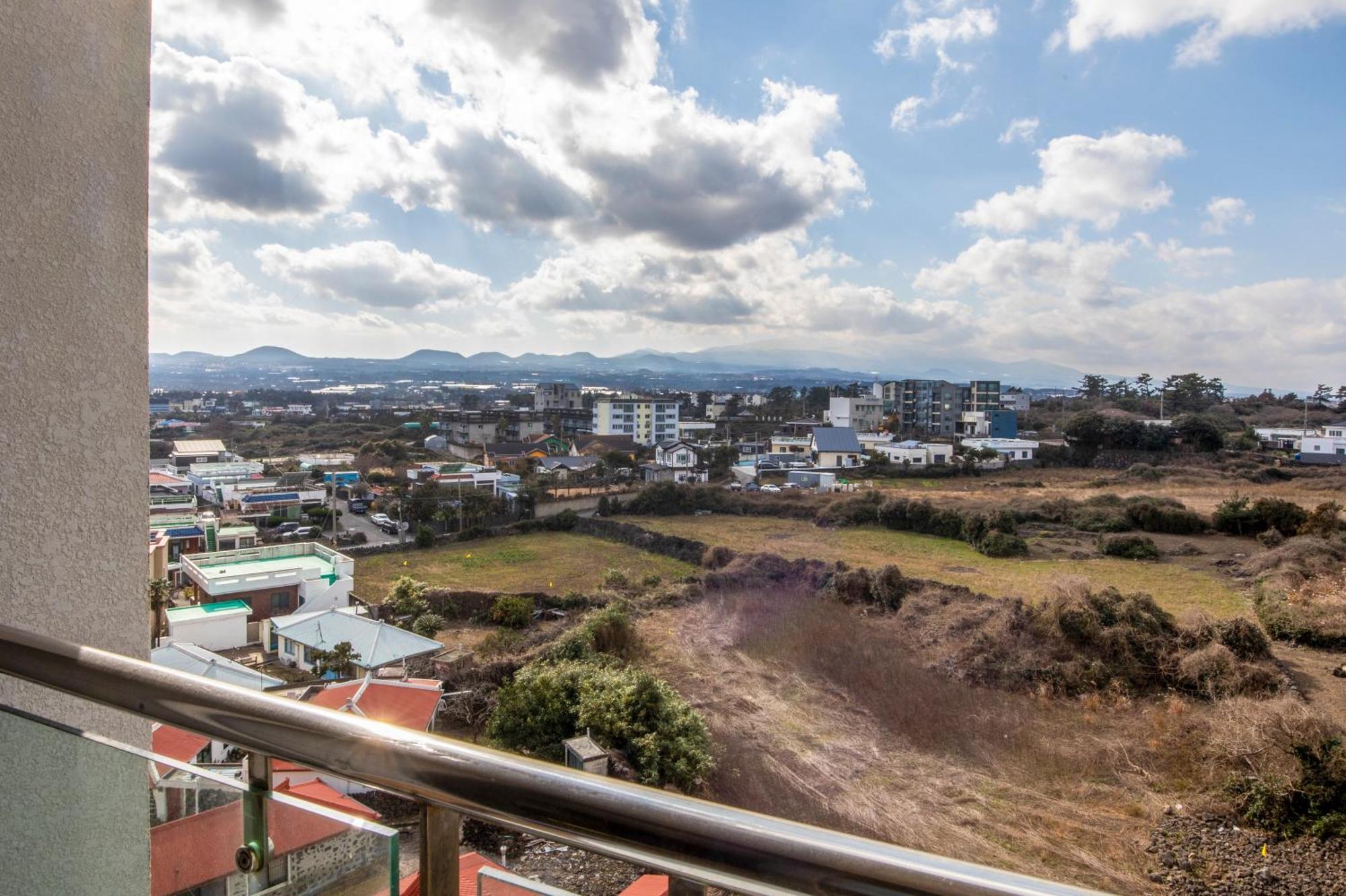 Ramada By Wyndham Jeju Hamdeok Otel Dış mekan fotoğraf
