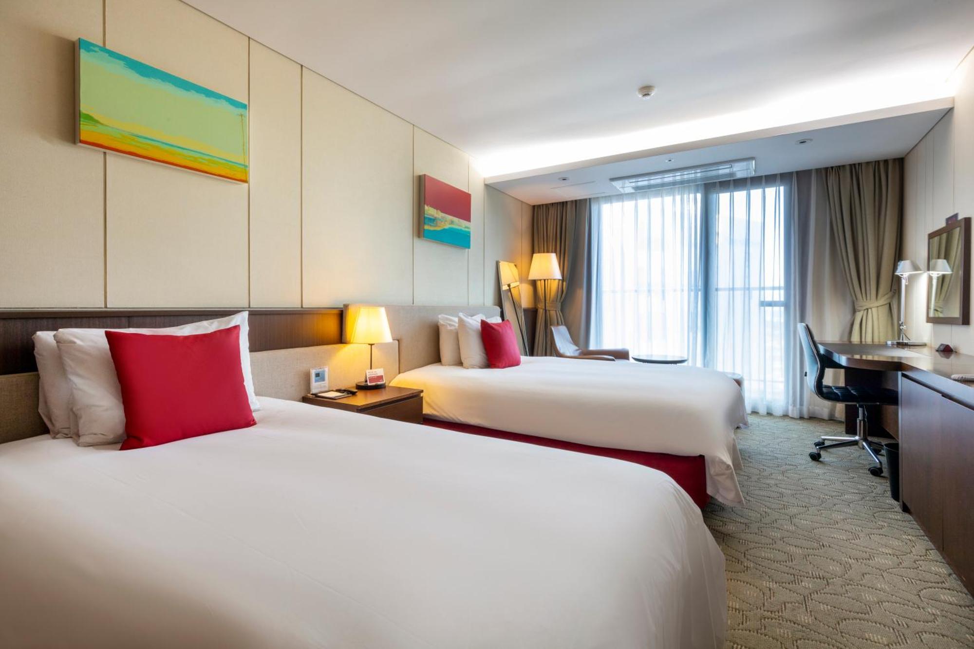 Ramada By Wyndham Jeju Hamdeok Otel Dış mekan fotoğraf