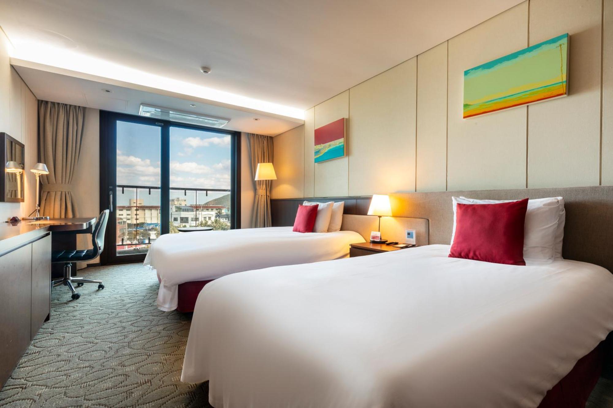 Ramada By Wyndham Jeju Hamdeok Otel Dış mekan fotoğraf