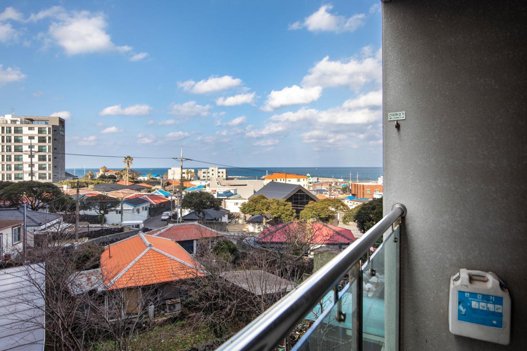 Ramada By Wyndham Jeju Hamdeok Otel Dış mekan fotoğraf